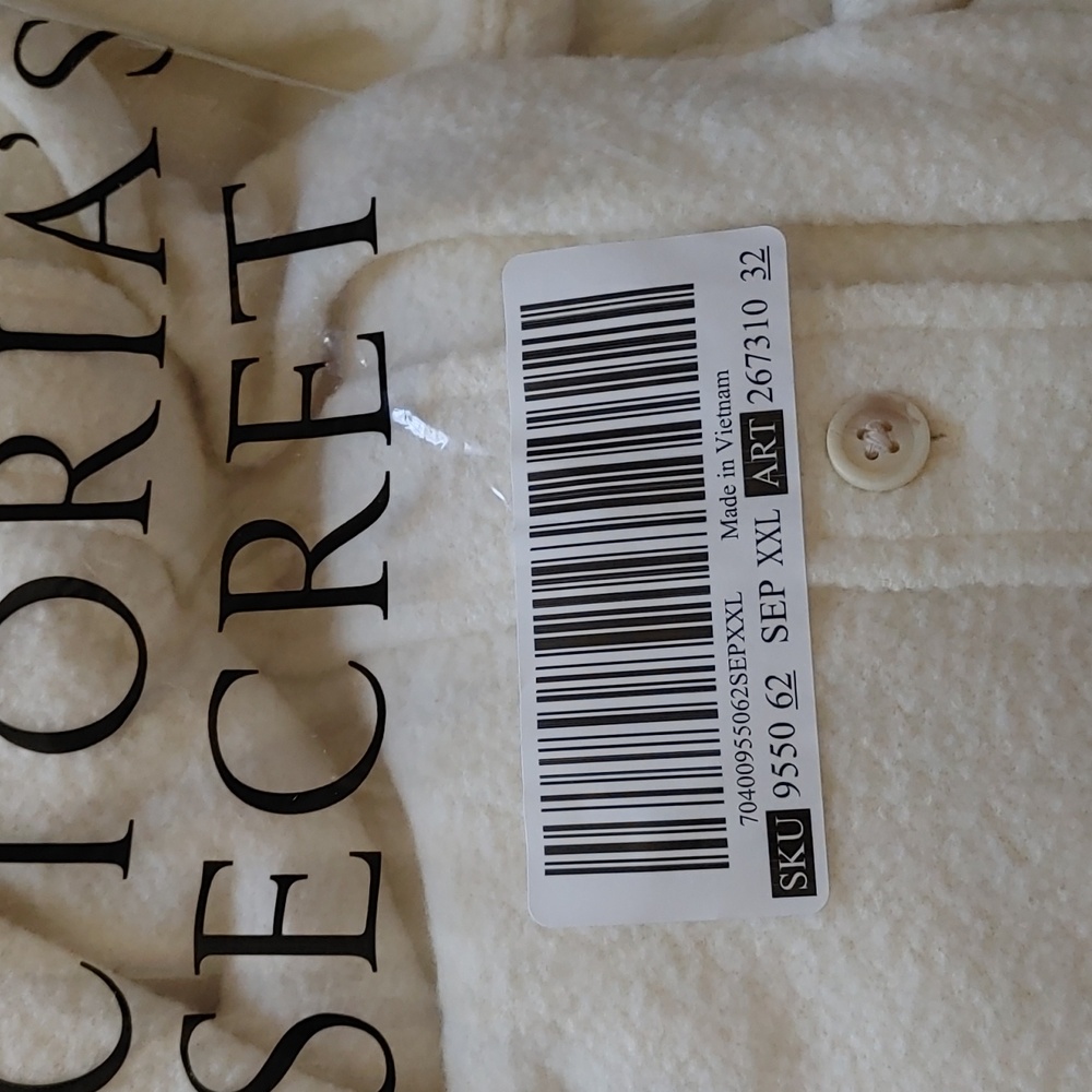 NWT VS PINK Reverse Fleece Shacket - Picture 8 of 8